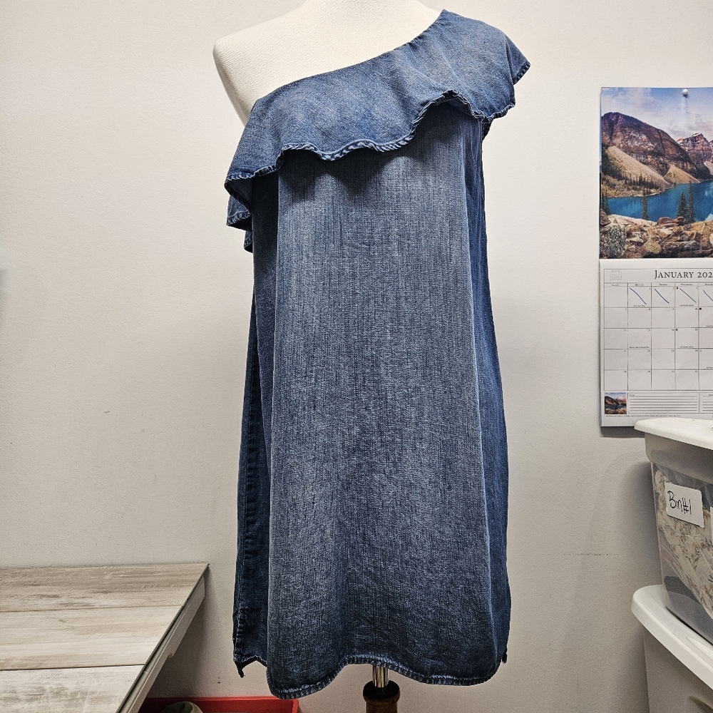 CLOTH & STONE Off Shoulder S Denim Mini Dress Ruffled Neckline Chambray Country